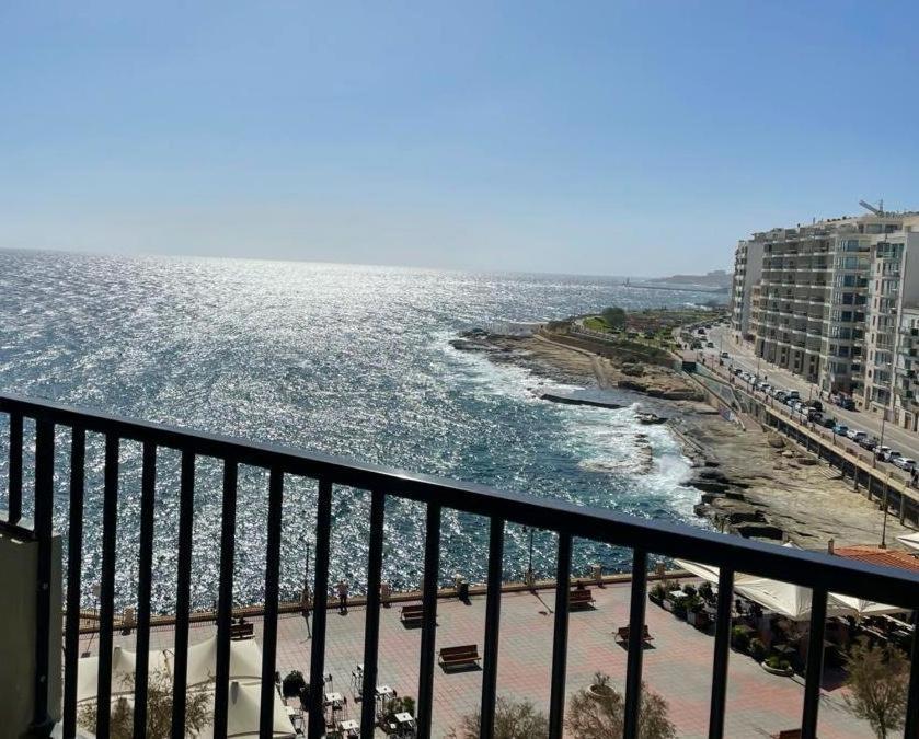 Roma Hotel Sliema Exteriör bild