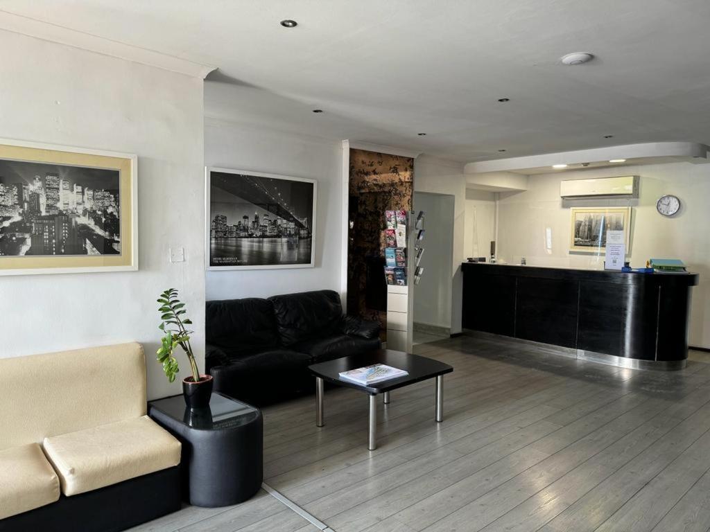 Roma Hotel Sliema Exteriör bild