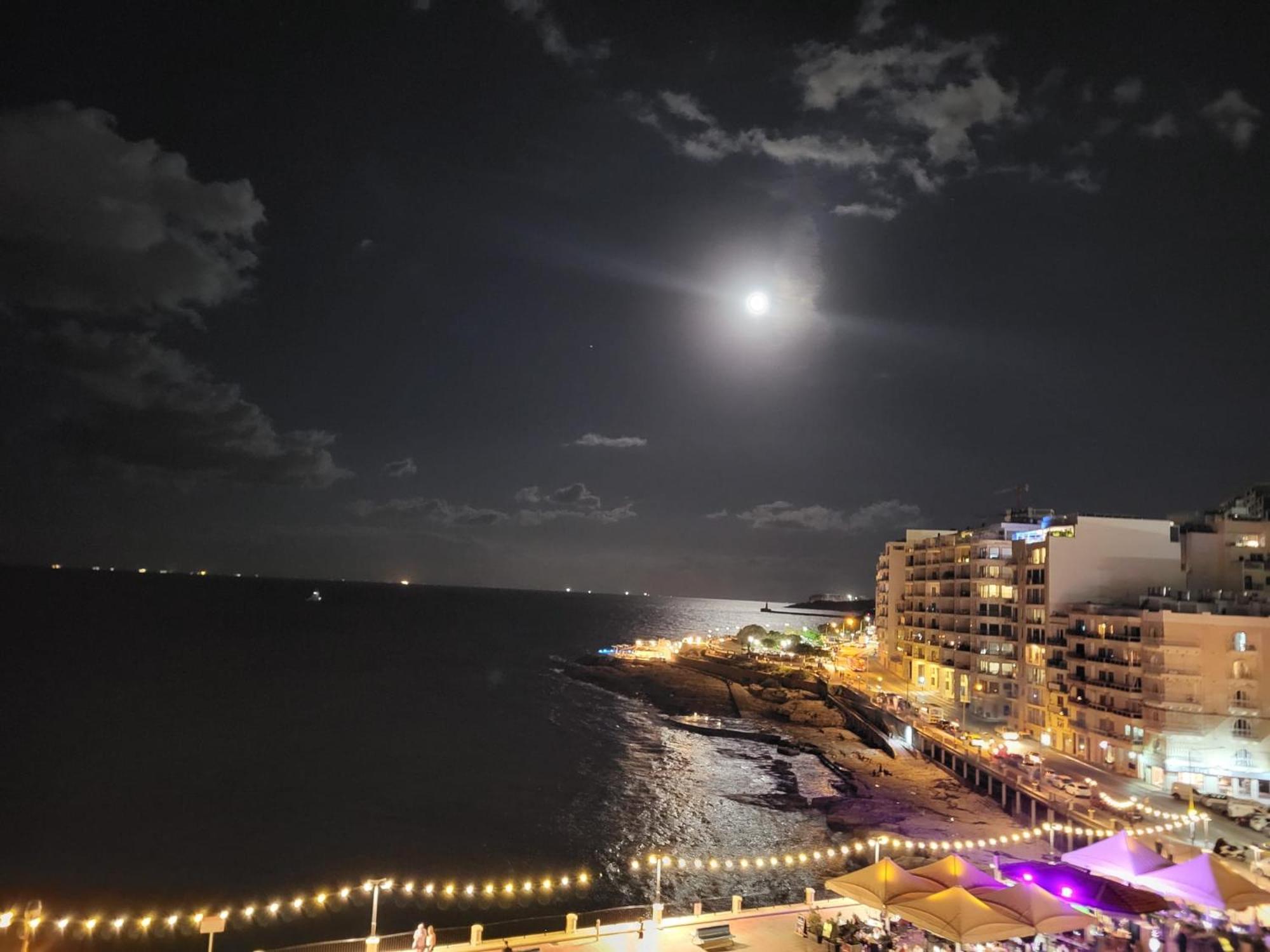 Roma Hotel Sliema Exteriör bild